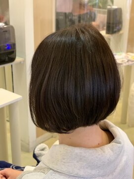 ラポート(Rapport) 前下りボブ