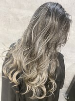 リア 近鉄八尾店(Lia)&nbsp;バレイヤージュ/ホワイトシルバー