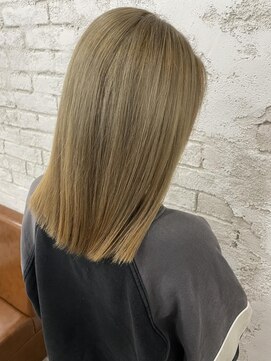 プライズ アイリス 池袋東口店(prize Iris) ミルクティーベージュ/20代30代/¥8800