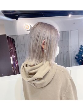 ユニ(Uni.) 大人可愛い20代30代40代小顔