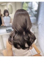 ムク 新宿(muc)&nbsp;チョコレートグレージュ×レイヤーロングヘア
