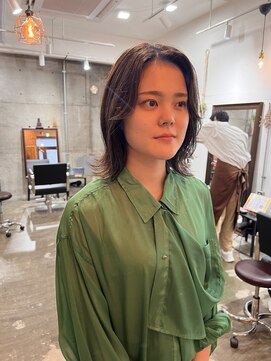 ヴィップルーム(viproom) マッシュショート/アッシュカラー/ツヤ髪スタイル/黒髪スタイル