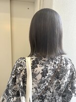 ヘアーデザイン リボン(hair design Ribon) シルバーベージュ&切りっぱなしボブ