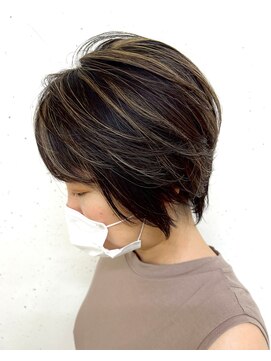 ソイア 春日井店(Soea) グロスハイライト　白髪ぼかしハイライト