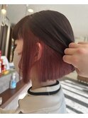 インナーカラー×ぱっつんボブ