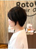 顔周り後れ毛×ショートボブ×ナチュラルハイライト【Rotohair】
