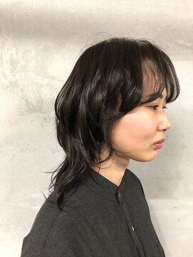 レオニード 表参道(LEONID) 岡田≫ウルフレイヤー×パーマスタイル