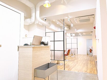 美人髪ラボ 神戸元町店の写真