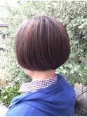 短めボブのマッシュルームヘア