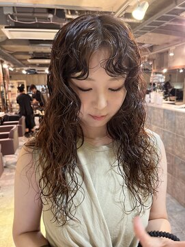 スノッブエンバンプ(snob enVAmp) ロングウェーブパーマ