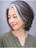 グレイヘア シルバーアッシュナチュラルボブ レイヤーエレガンス