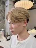 メンズハイトーン韓国風Y2K刈り上げフェザーパーマツーブロック