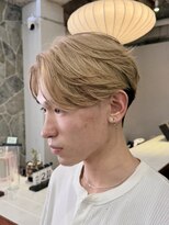 ヒュー 広島(HEW)&nbsp;メンズハイトーン韓国風Y2K刈り上げフェザーパーマツーブロック