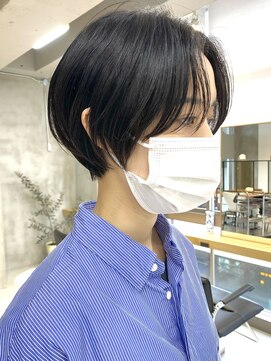 クラップス オル 金沢八景(CLAPS Ore) 金沢八景ショートボブ丸みショートイルミナカラー顔周りレイヤー