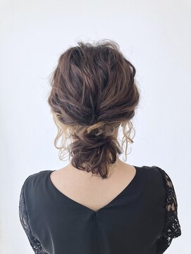 エイトヘアー(8 HAIR) インナーカラーアレンジ