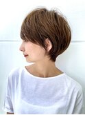 大人かわいいボブカーキグレージュフェザーバング