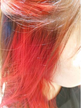 ランプヘアー(LAMP HAIR) インナーレッド×無造作ウェーブ20代30代40代大人可愛いロング