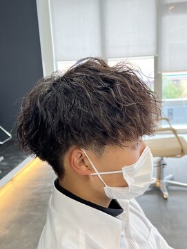 バース バイ ハピネス(BIRTH by happiness) ツイストスパイラルパーマツイストパーマメンズマッシュパーマ