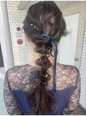 編みおろし　お呼ばれヘア　金箔　ベロアリボン　玉ねぎヘア