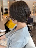スッキリまとまるくびれショートボブ