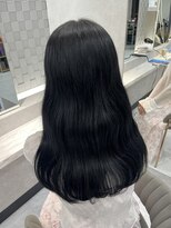 ジーナ 名駅(XENA.) ブルーブラック/寒色カラー/顔まわりカット