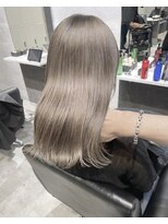 アンダーバーホワイト 泉佐野店(_WHITE)&nbsp;☆ケアブリーチ　ダブルカラー　ハイライト　イルミナ