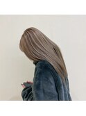 大人可愛い透明感立体感ハイトーングレージュ×エアストレート