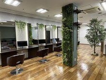 アイスタイル 五日市店(I STYLE)の雰囲気（ザ・ビッグ五日市店2階にあるから、買い物ついでに気軽にケア♪）