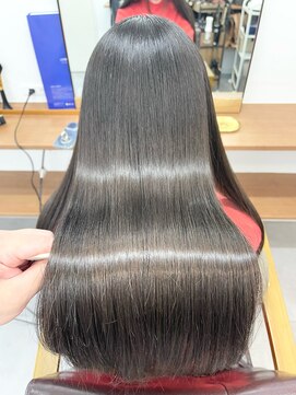 ランプ(Lamp) 縮毛矯正/髪質改善/クリスタライジング ビフォアー＆アフター