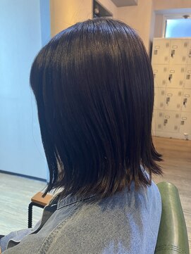 ディアス(DIAS) 【ナチュラル外ハネ×艶ブラウン】