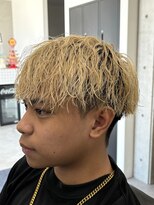 レボ 神宮寺店(Revo) 個性を活かせる。ブリーチ、パーマスタイル