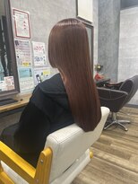 ウーラバイウェルズ 大和八木(U-ra by wells)&nbsp;カーディナルレッドの艶ストレートロング