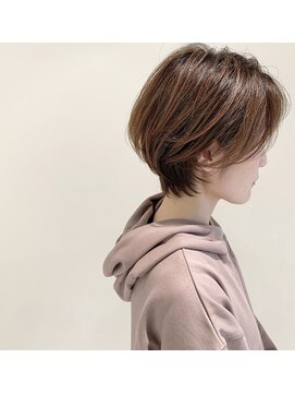 デフィー(DEFY) レイヤーマッシュボブスタイル