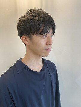 マギーヘア(magiy hair) 前下がりセンターパート【下北沢】