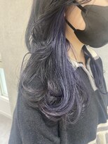 バズ(BUZZ) ロング×インナーカラーパープル★秋山