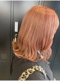 ピンクベージュ