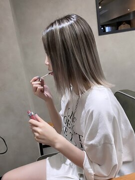 サニー 渋谷(SUNNY) バレイヤージュ、ハイライト、ショコラアッシュ、グレージュ