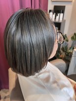 ソフ(soph) 透明感あるくすみカラー