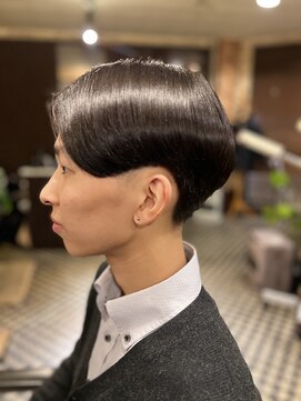 カプローネ(Caprone) ツヤ感 マッシュ