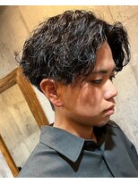 レオン(LEON)&nbsp;ツイスパ　スパイラル　波巻き　パーマ