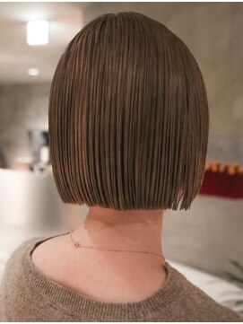 ハウ 心斎橋(how) ミニボブ/ショート/ショートヘア/前下がりボブ/ぱつっとボブ