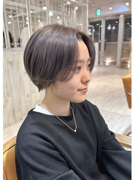 レイラバイアフロート 吉祥寺(Lila by afloat) 小顔ナチュラルショート20代30代40代くびレイヤーショート
