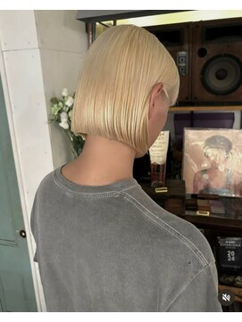 アンプラグド(unplugged) ブロンドベージュブリーチなしダブルカラーハイトーン透明感