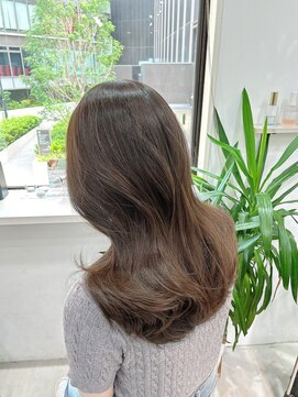 アイズ 横浜(IS) オリーブベージュ/レイヤーカット/髪質改善