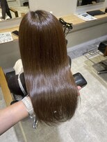 リタ(rita.) まつだて/ベージュ/ブリーチなし/艶髪/レイヤー