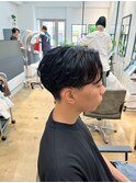 【センターパートマッシュ】抜け感×色気を纏う上品メンズカット