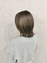 フランチェスカドットボブ(francesca.bob)&nbsp;レイヤーボブ×オリーブグレージュ