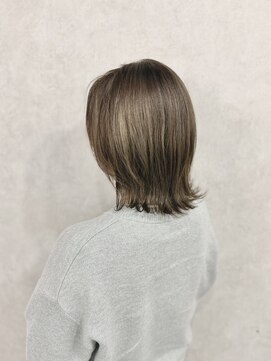 フランチェスカドットボブ(francesca.bob) レイヤーボブ×オリーブグレージュ