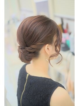 リサ 恵比寿(risa.) 髪が短くてもできます!アップスタイル