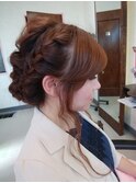 ルーズアップを編み込みで。